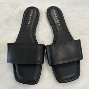 Gianni Bini Corbi Sandal, Size 10M